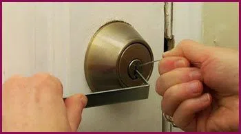 Houston Doors And Lock Houston, TX 281-502-1043 - 5-lock-opening
